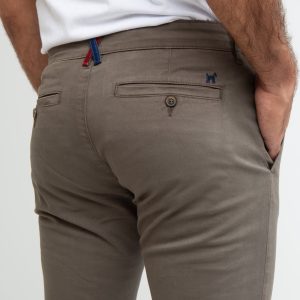 Pantalón Chino Taupe
